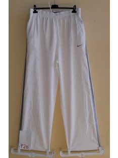   F26    NIKE  XL-es kosárlabdás ,fehér színű melegítő nadrág ami széldzseki anyagú/ezüst sáv az oldalán és ezüst pipa.