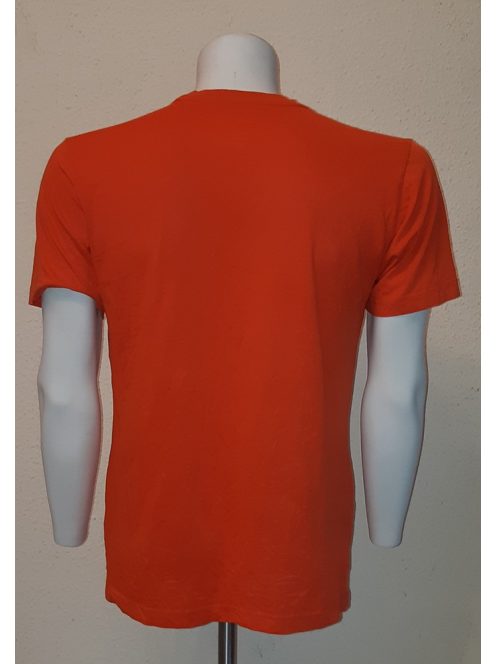 F40     Nike M-es pamut rugalmas póló,narancssárga színű.Felirata fehér.